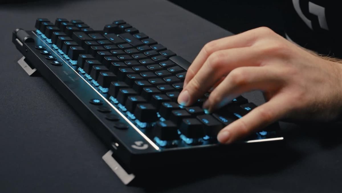 Logitech PRO X TKL juhtmevaba klaviatuur, valge